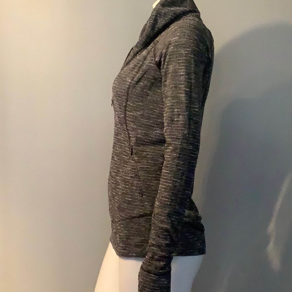 Lululemon pullover top - image 4